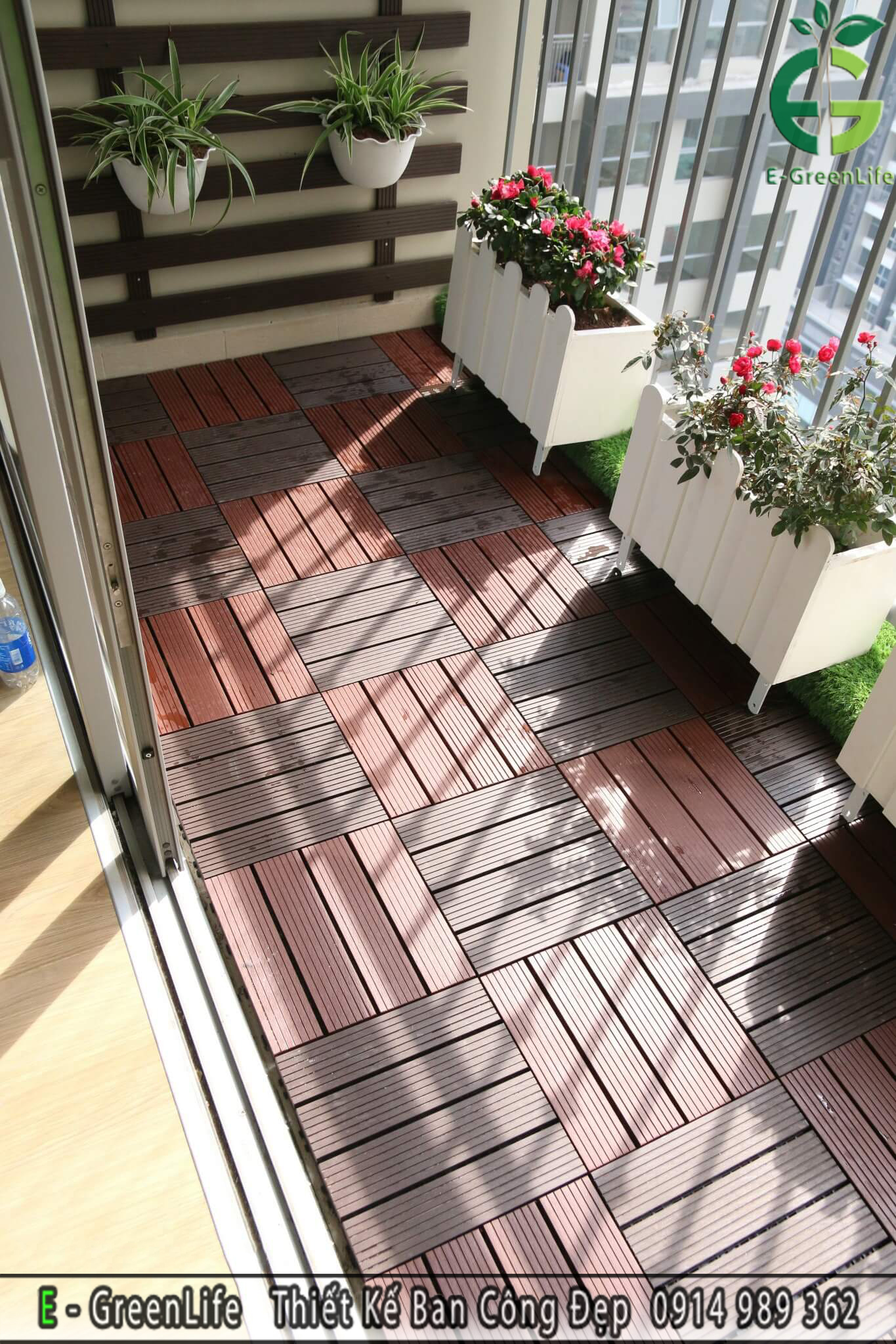 Vỉ sàn gỗ nhựa composite kích thước 30x30 cm Chuyên dùng để lát sàn ban công, logia chung cư